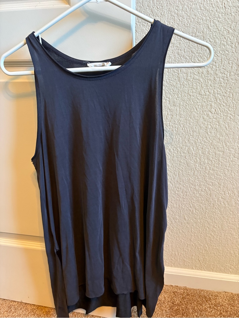 LUSH Women’s Sleeveless Soft Flow Tank Top - dark grey